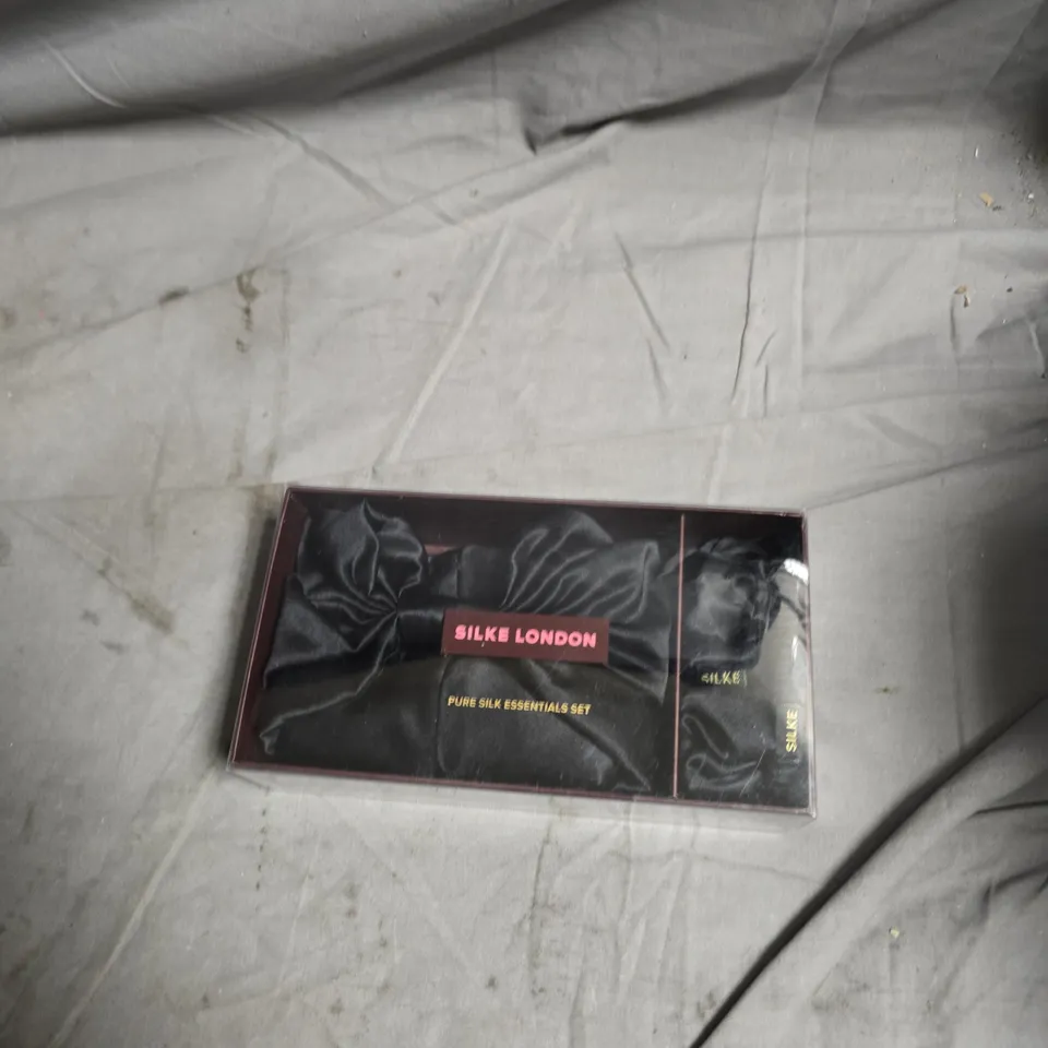 SILK LONDON PURE SILK ESSENTIALS SET – SILK HAIR WRAP, LARGE SCRUNCHIE & HAIR TIE, ONE SIZE