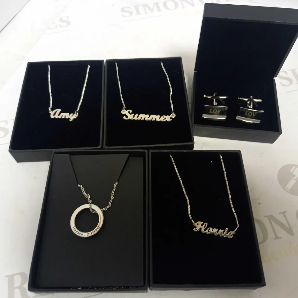 LOT OF 5 PERSONALISED JEWELLERY ITEMS RRP £136