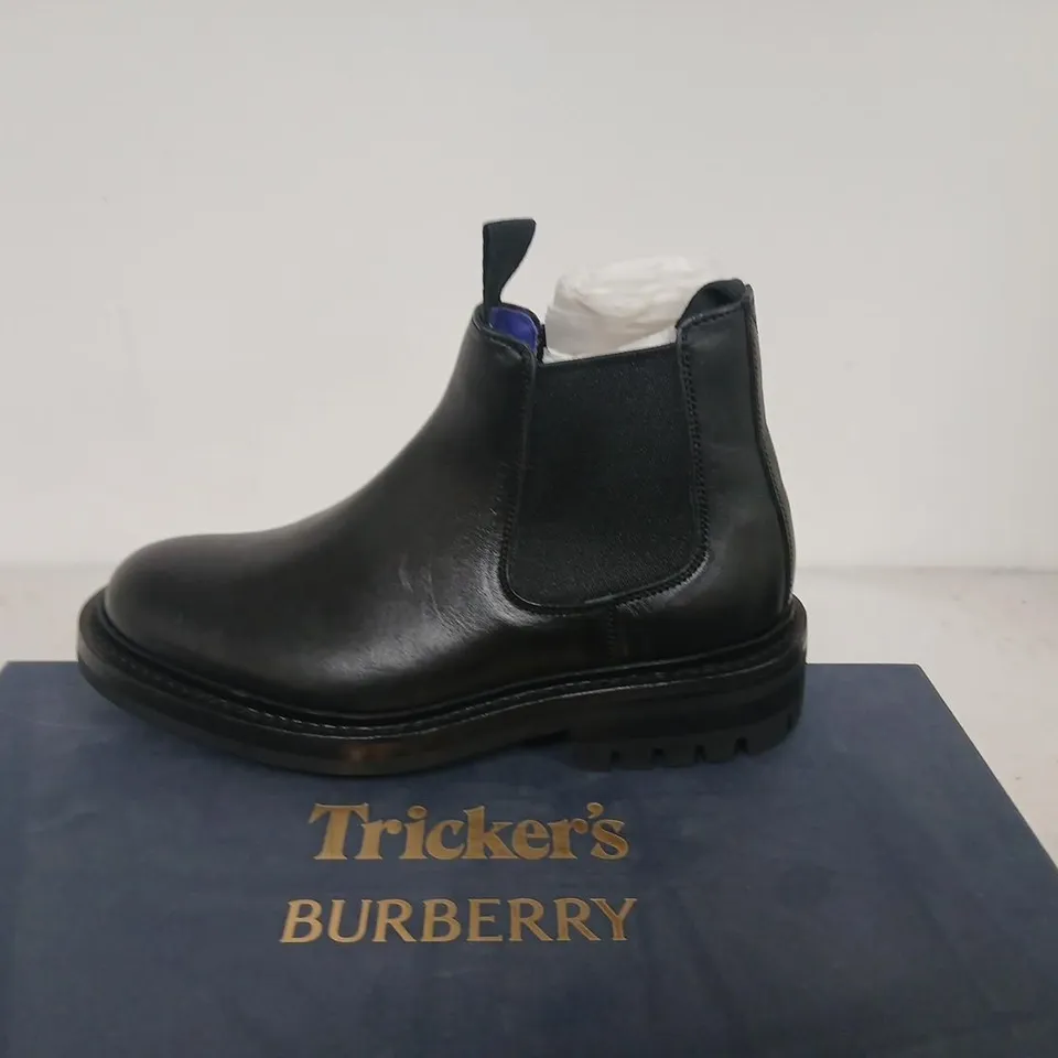 TRICKER'S BURBERRY CHELSEA BOOT, BLACK LEATHER, UK 3