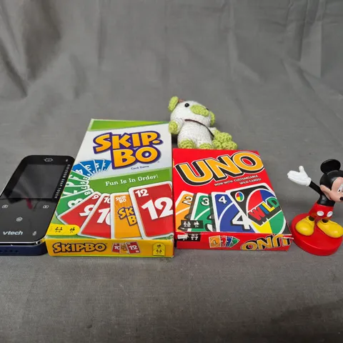 SMALL QUANTITY OF ASSORTED TOYS AND GAMES TO INCLUDE UNO, VTECH AND MICKEY MOUSE