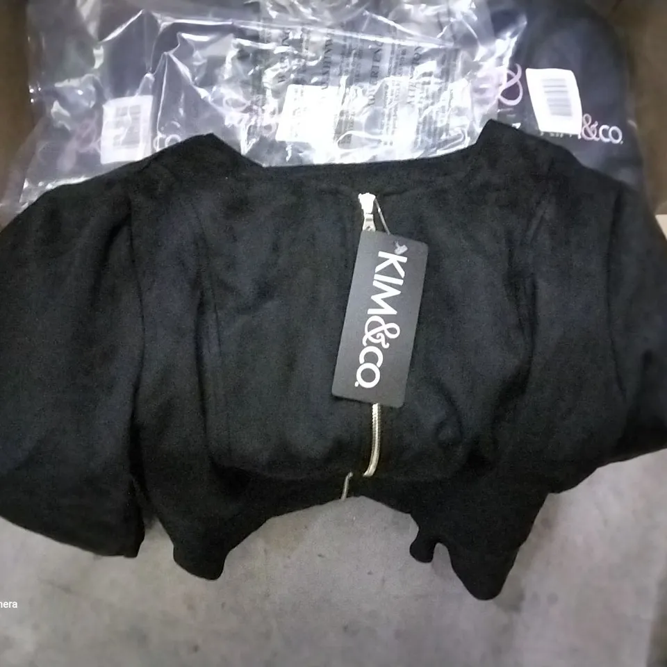 BOX OF APPROXIMATELY 30 ASSORTED BRAND NEW BAGGED KIM AND CO BLACK ZIP UP JACKETS VARIOUS SIZES
