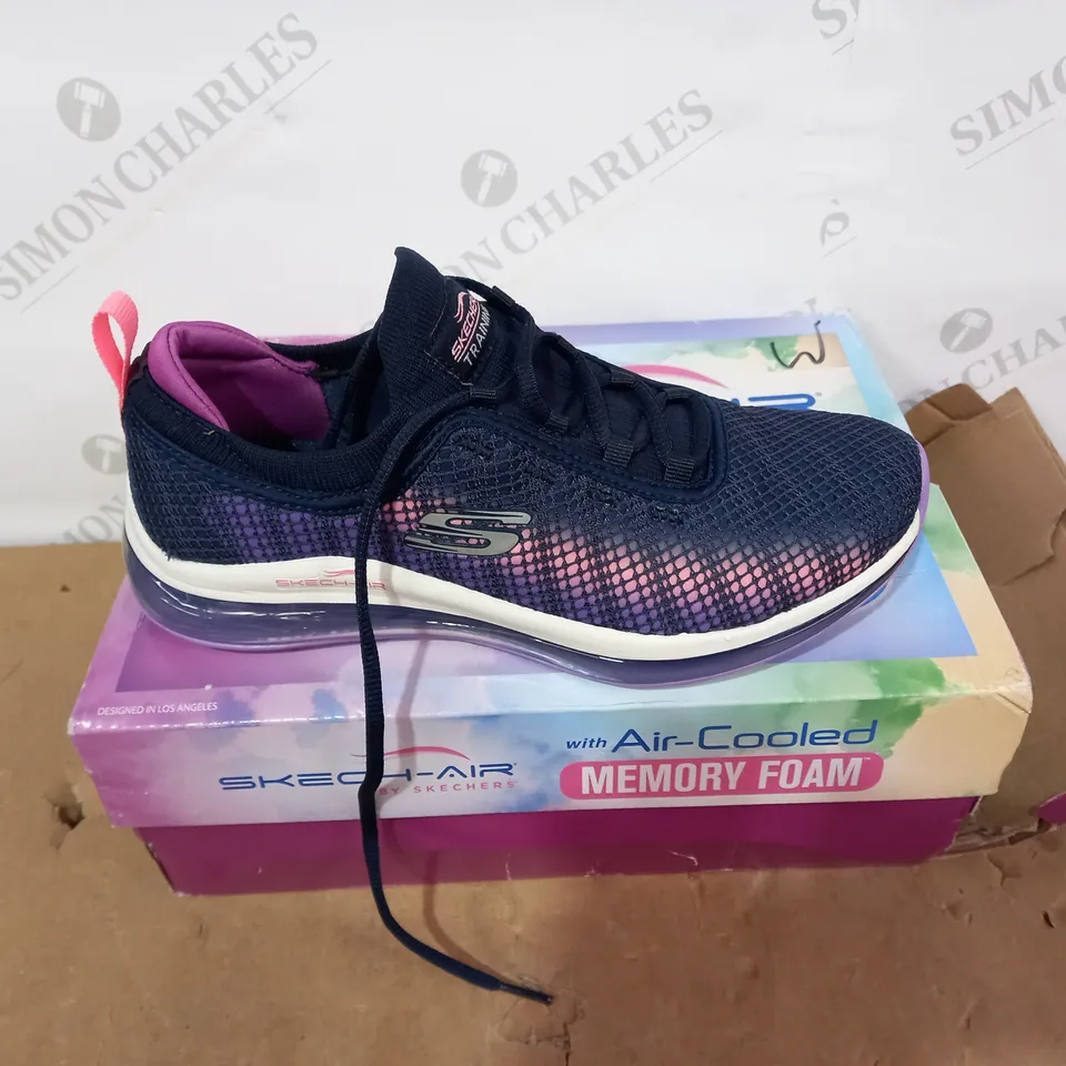 BOXED PAIR OF SKECHERS - SIZE 4.5