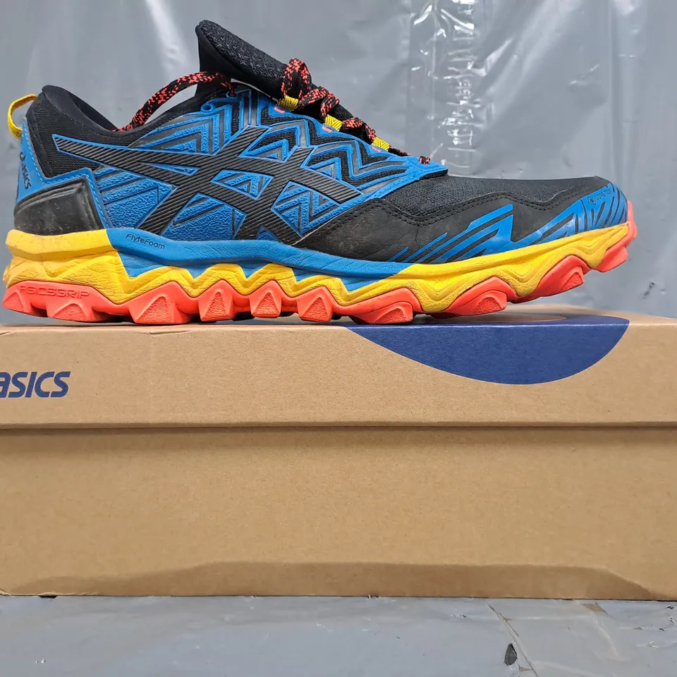 BOXED PAIR OF ASICS TRAINES IN BLACK/MULTICOLOUR SIZE EU SIZE 46