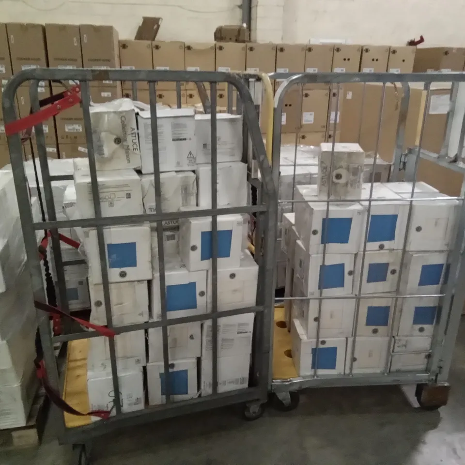 2 CAGES OF APPROXIMATELY 90 BOXES OF 25 BRAND NEW BRIL BLUE CYCLADS ASTUCE 20X20CM TILES - EACH PACK COVERS APPROXIMATELY 1M² (TOTAL APPROX. 96 SQ.METRES)