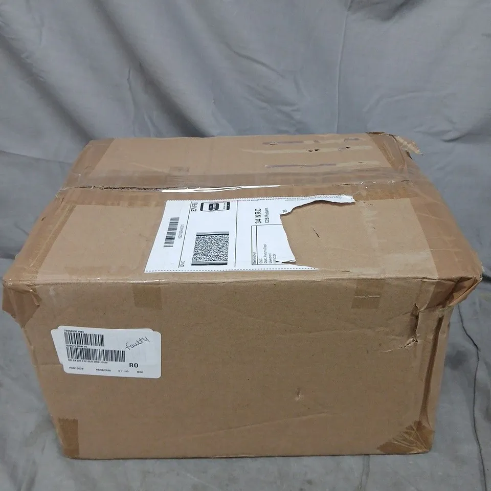 BUNDLEBERRY BY AMANDA HOLDEN SET OF 2 GLASS HURRICANES