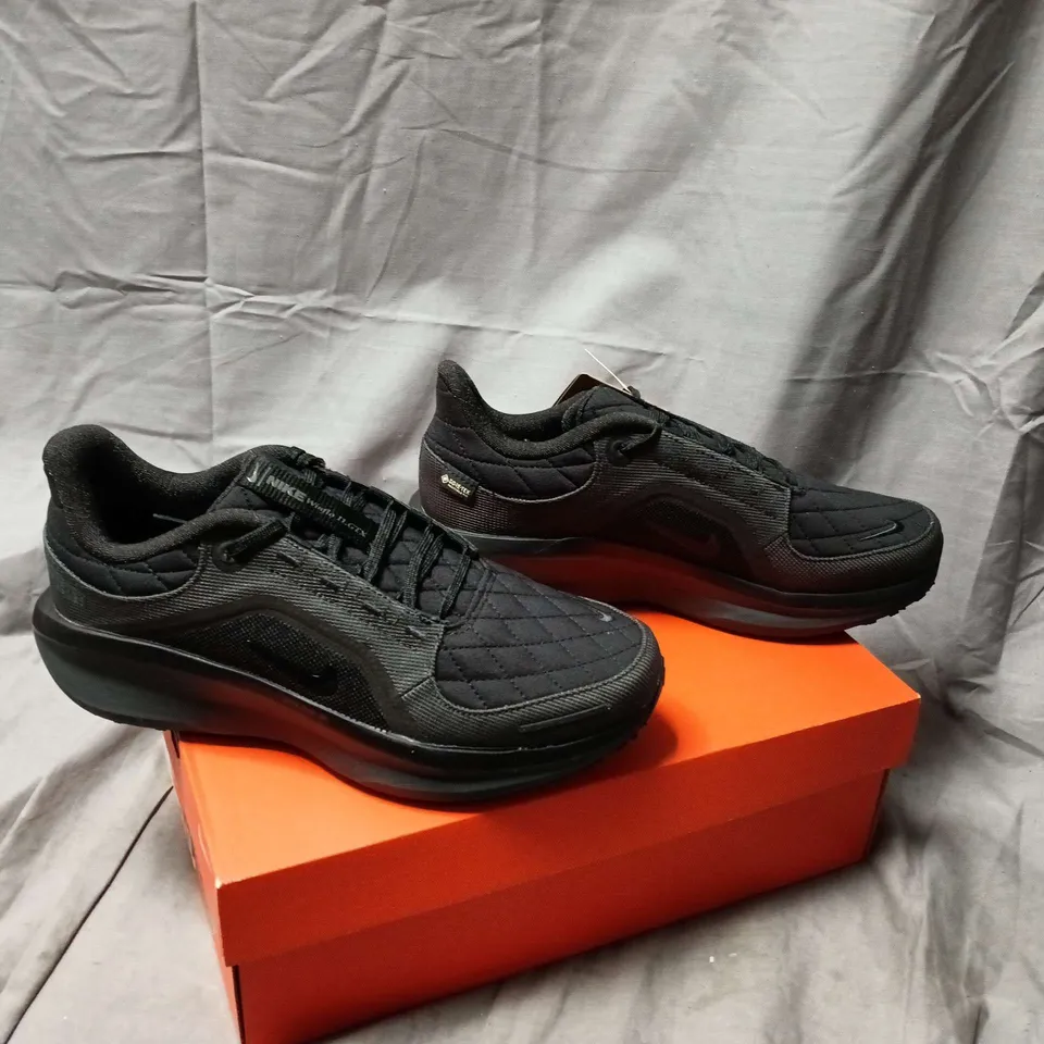 NIKE BLACK QUILTED KNIT RUNNING SHOES GORE-TEX – UK SIZE 6.5
