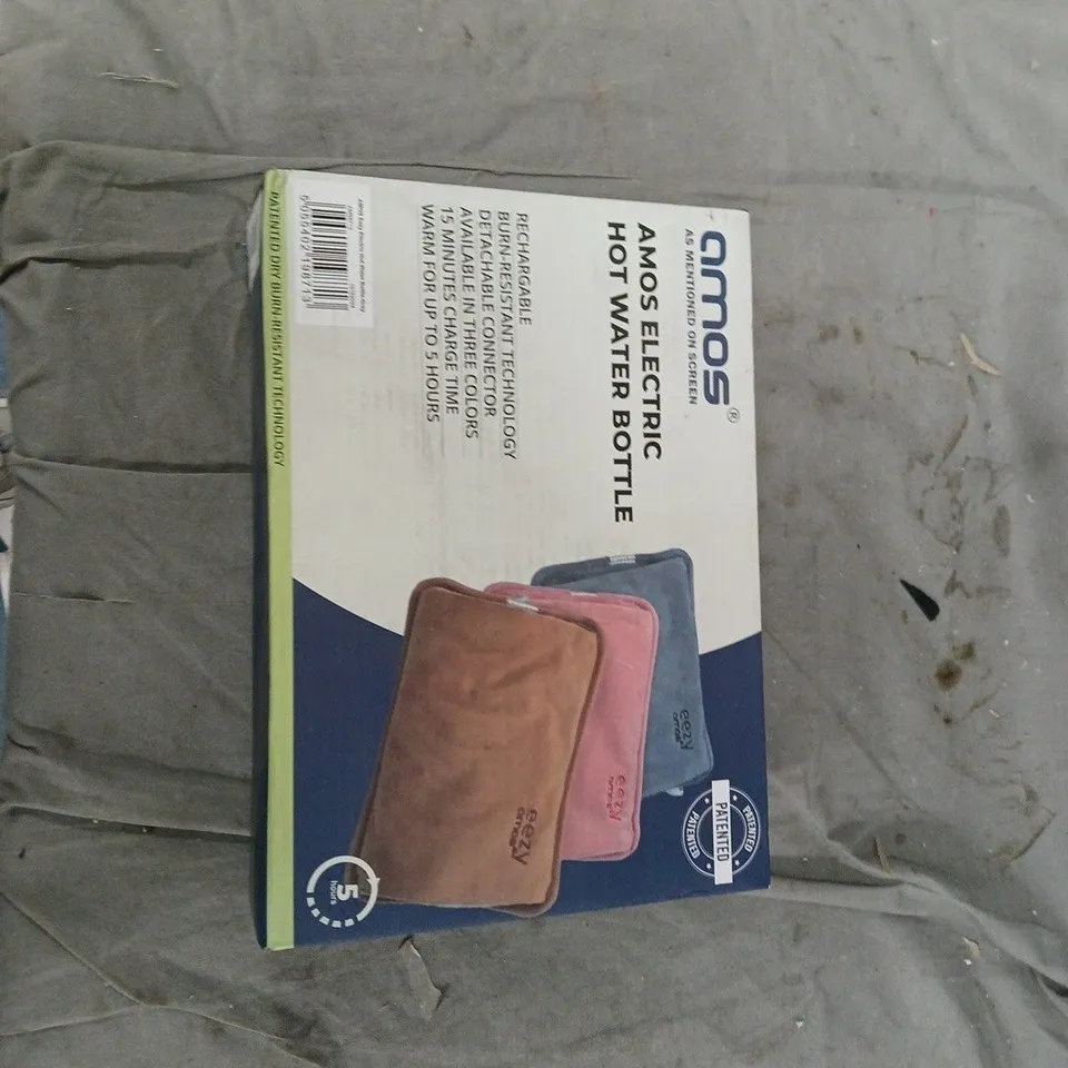BOX OF APPROXIMATELY 12 ITEMS TO INCLUDE: ELECTRIC HOT WATER BOTTLE AND BRUSH GEL