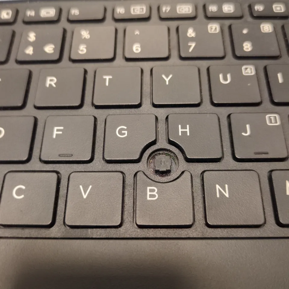 HP ELITEBOOK 840 LAPTOP – 14-INCH, KEYBOARD KEY MISSING