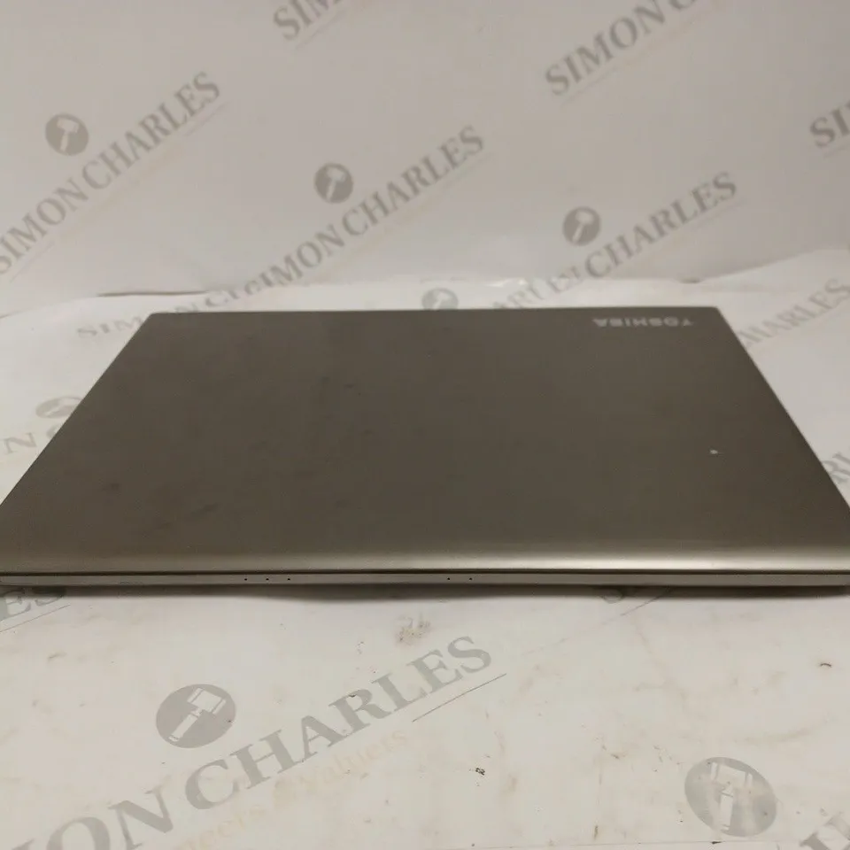 TOSHIBA TECRA SERIES LAPTOP 