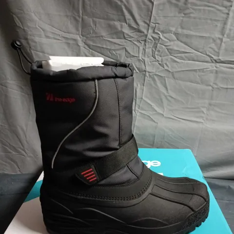 BOXED PAIR OF EDGE M ASPEN SNOW BOOTS – MEN'S SNOW BOOTS, UK 11 (EU 45)