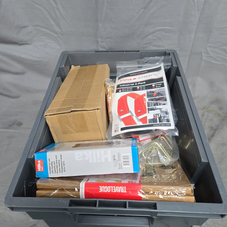 APPROXIMATELY 15 ASSORTED HOUSEHOLD ITEMS TO INCLUDE GREASE CARTRIDGE, NYLON BUCKLE STRAP, MKA TORCH, LAVENDER OIL, INCENSE CONES ETC