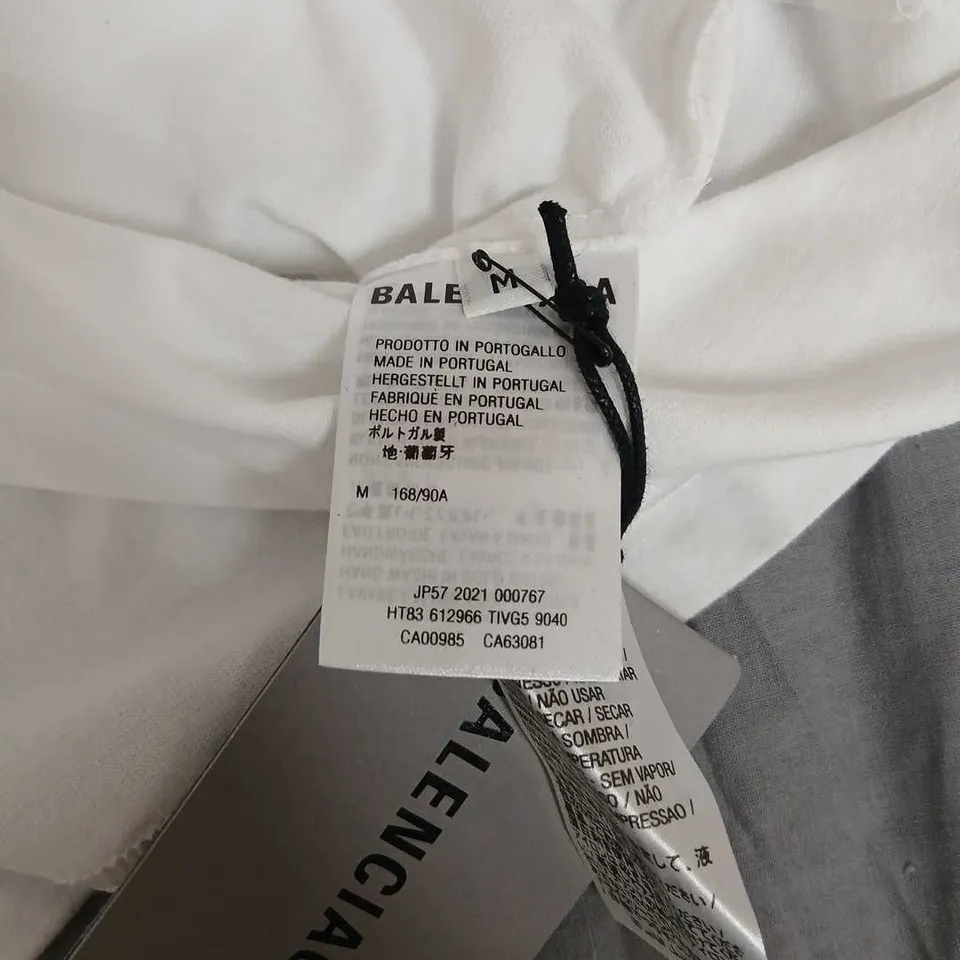 BALENCIAGA WARDROBE UNISEX WHITE T-SHIRT WITH BACK LOGO SIZE M