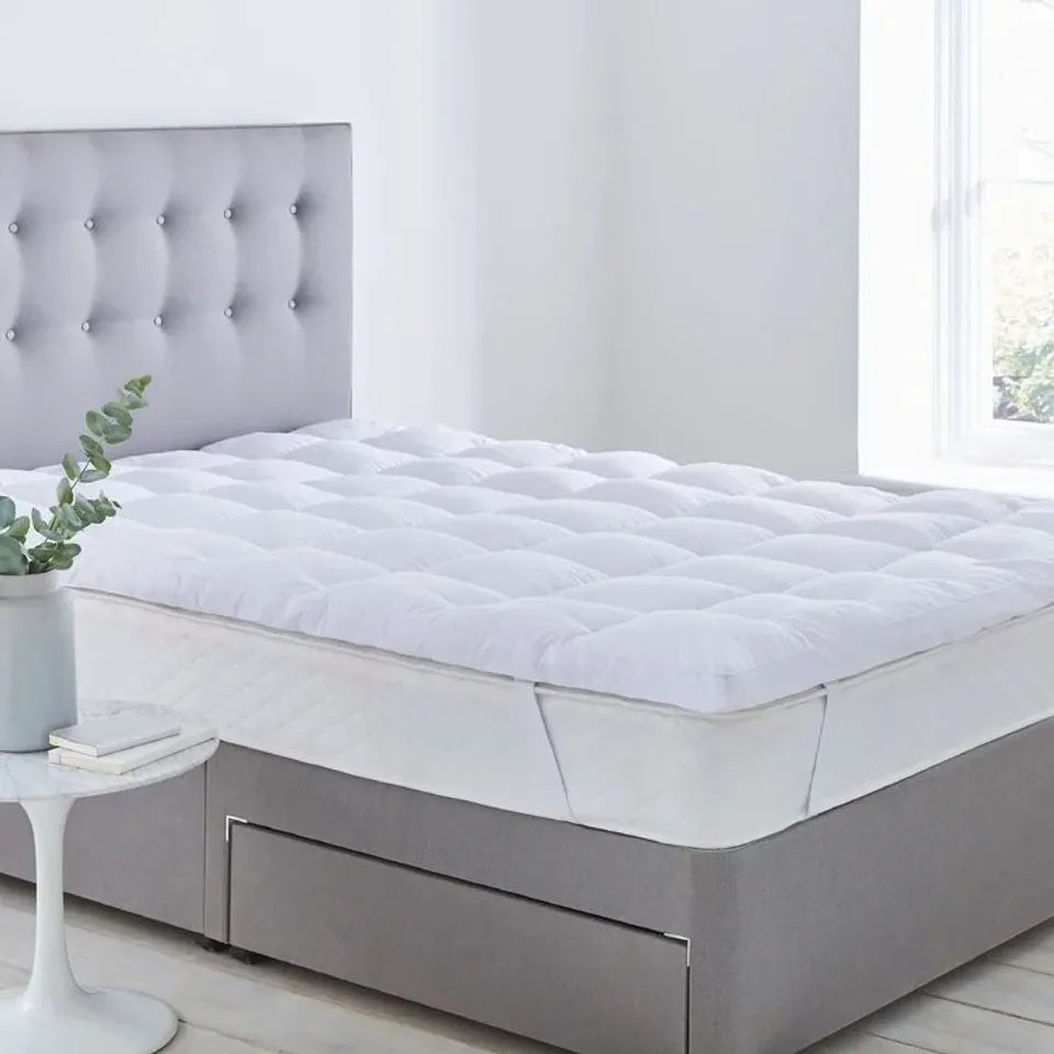 BAGGED SILENTNIGHT ULTIMATE DEEP SLEEP MATTRESS TOPPER // SIZE SMALL DOUBLE (1 ITEM)