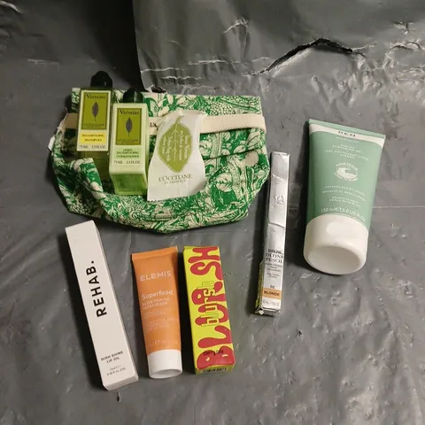 LOT OF APPROX 6 ASSORTED COSMETIC PRODUCTS TO INCLUDE - REN CLEAN SKINCARE GENTLE CLEANSING LOTION - MADE BY MITCHEL BLURSH IN CHERRY COLA - ELEMIS SUPERFOOD GLOW PRIMING MOISTURISER - ETC