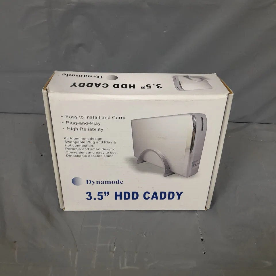 BOX OF APPROX 15 ASSORTED ELECTRICAL ITEMS TO INCLUDE HDD CADDY AND HARD DISKS