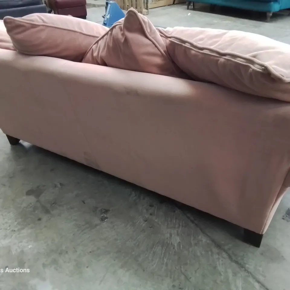 QUALITY BRITISH DESIGNER LOUNGE Co. BRIONY THREE SEATER SOFA WITH SCATTER CUSHIONS PLUSH PINK FABRIC 