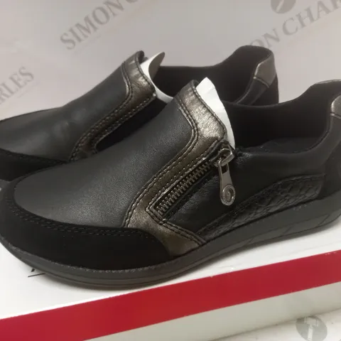 BOXED RIEKER ANTISTRESS BLACK TRAINERS - SIZE 6