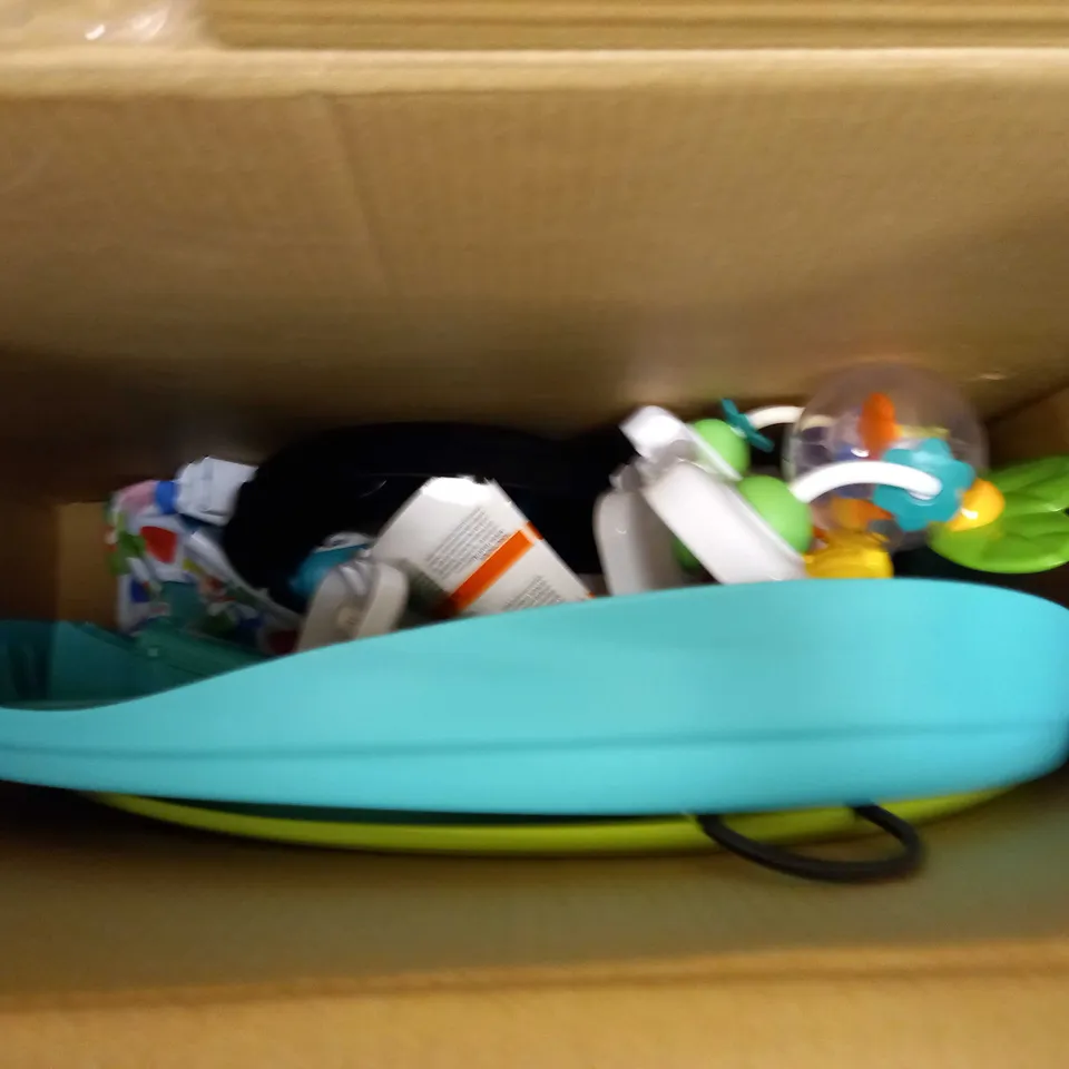 FISHER-PRICE ROARING RAINFOREST JUMPEROO