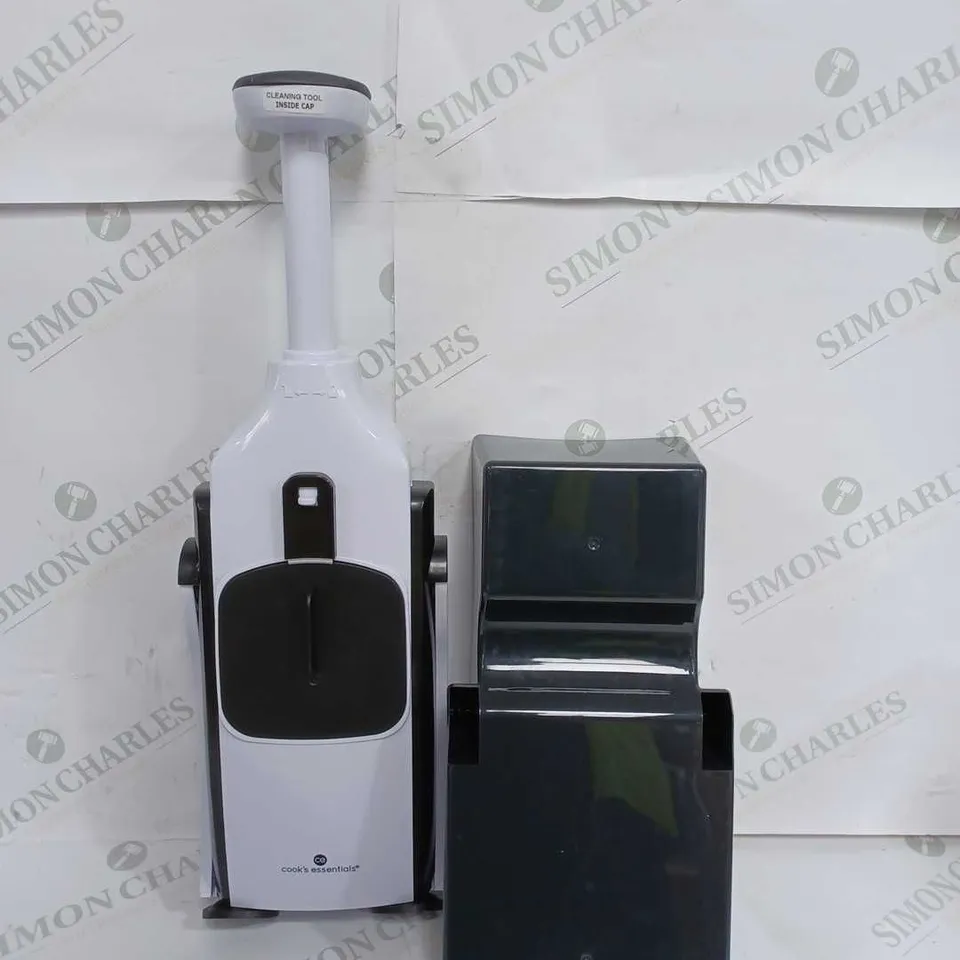 COOK'S ESSENTIALS VERTICAL MANDOLINE