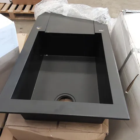 BOXED COOKE&LEWIS BLACK COMPOSITE KITCHEN SINK WITH DRAINER