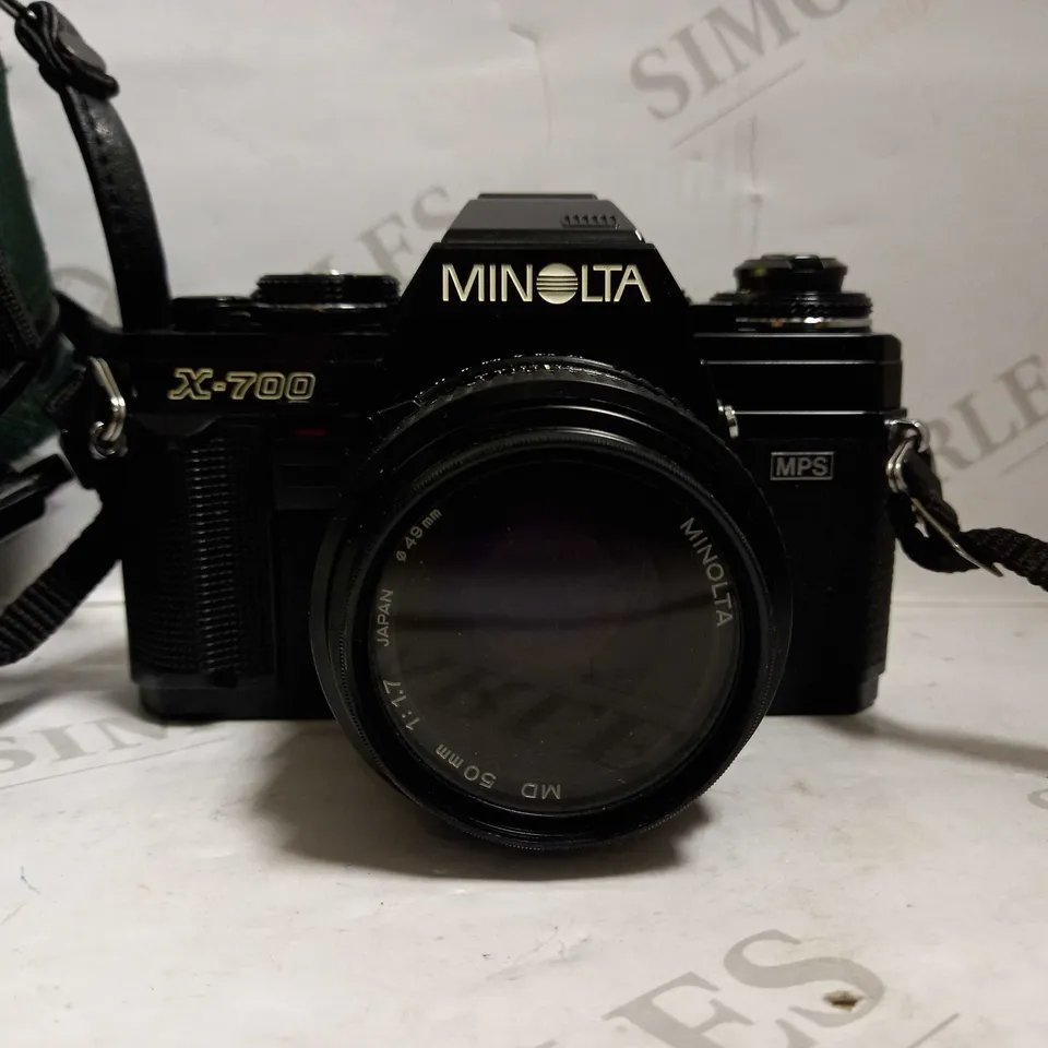 MINOLTA X-700 CAMERA