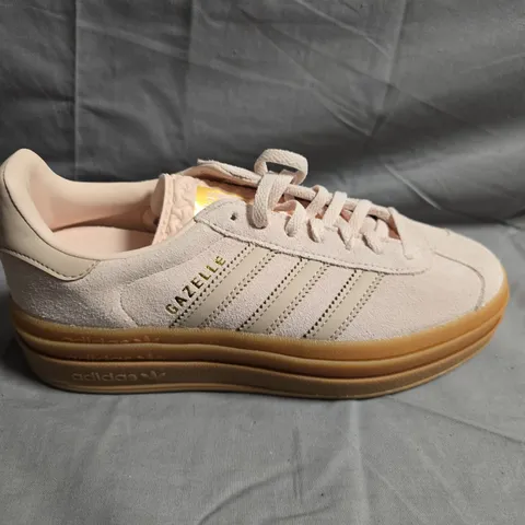 BOXED PAIRO OF ADIDAS GAZELLE WOMEN'S SNEAKERS – PINK SUEDE, GUM SOLE - UK SIZE 5