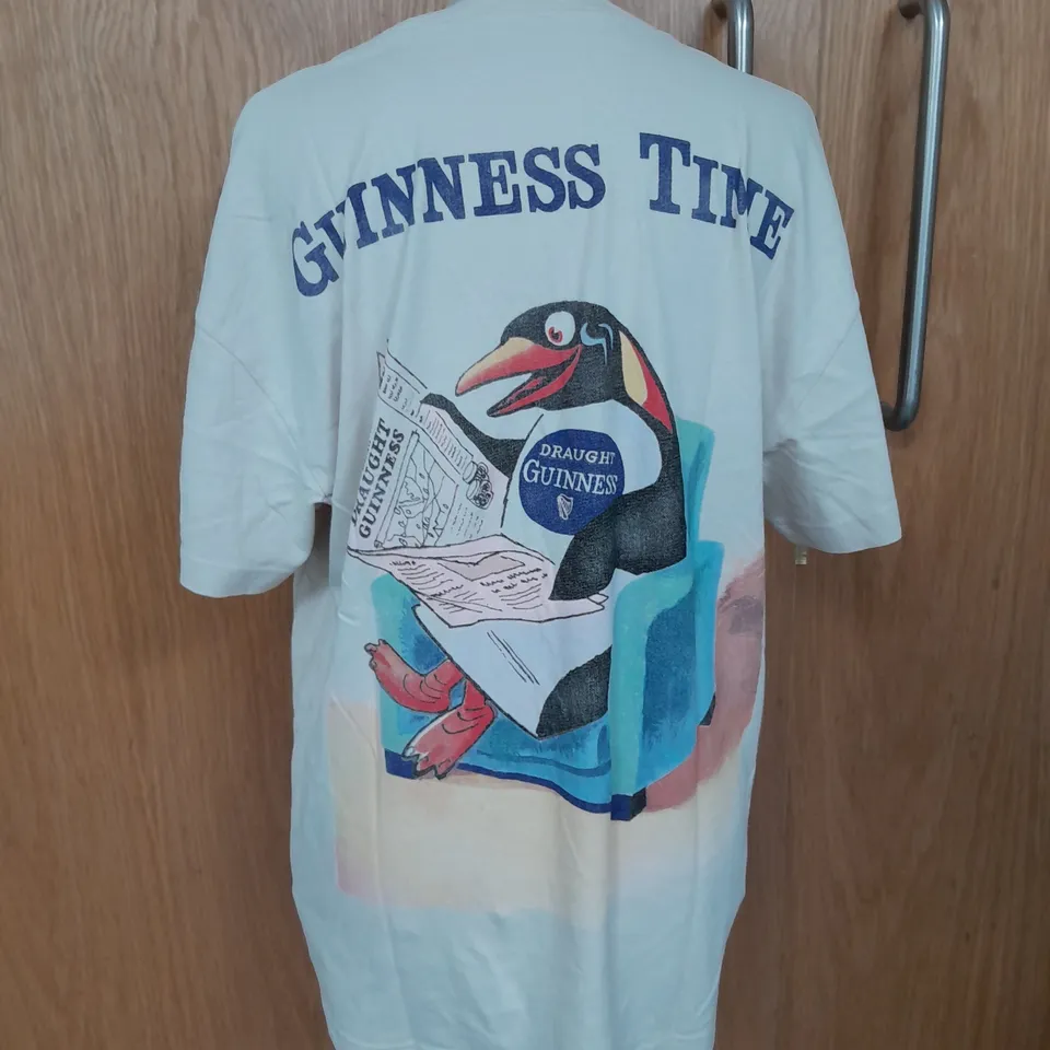 ABERCROMBIE & FITCH SOFT GRAPHIC TEE SIZE XL