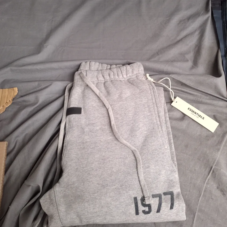 ESSENTIALS FEAR OF GOD SWEATPANTS – GREY – SIZE S