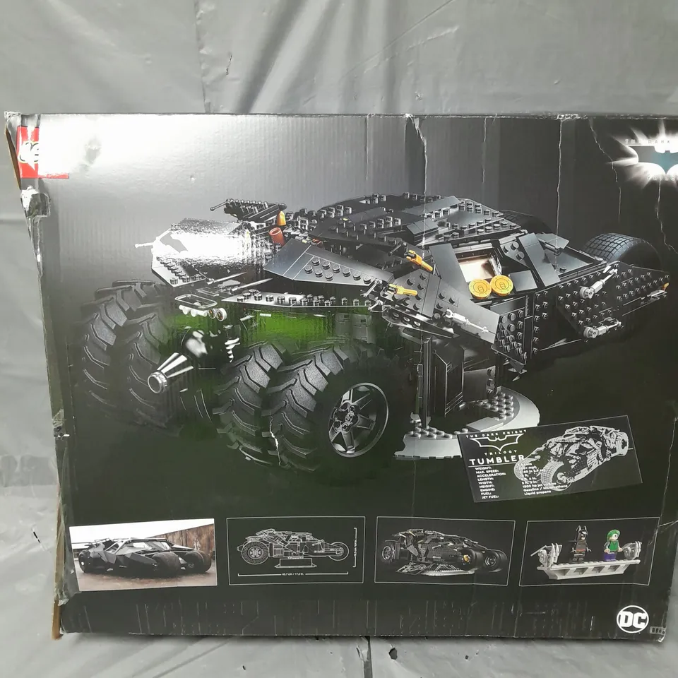 BOXED LEGO 76240 BATMAN THE DARK KNIGHT TRILOGY BATMOBILE TUMBLER 76240 RRP £229.99