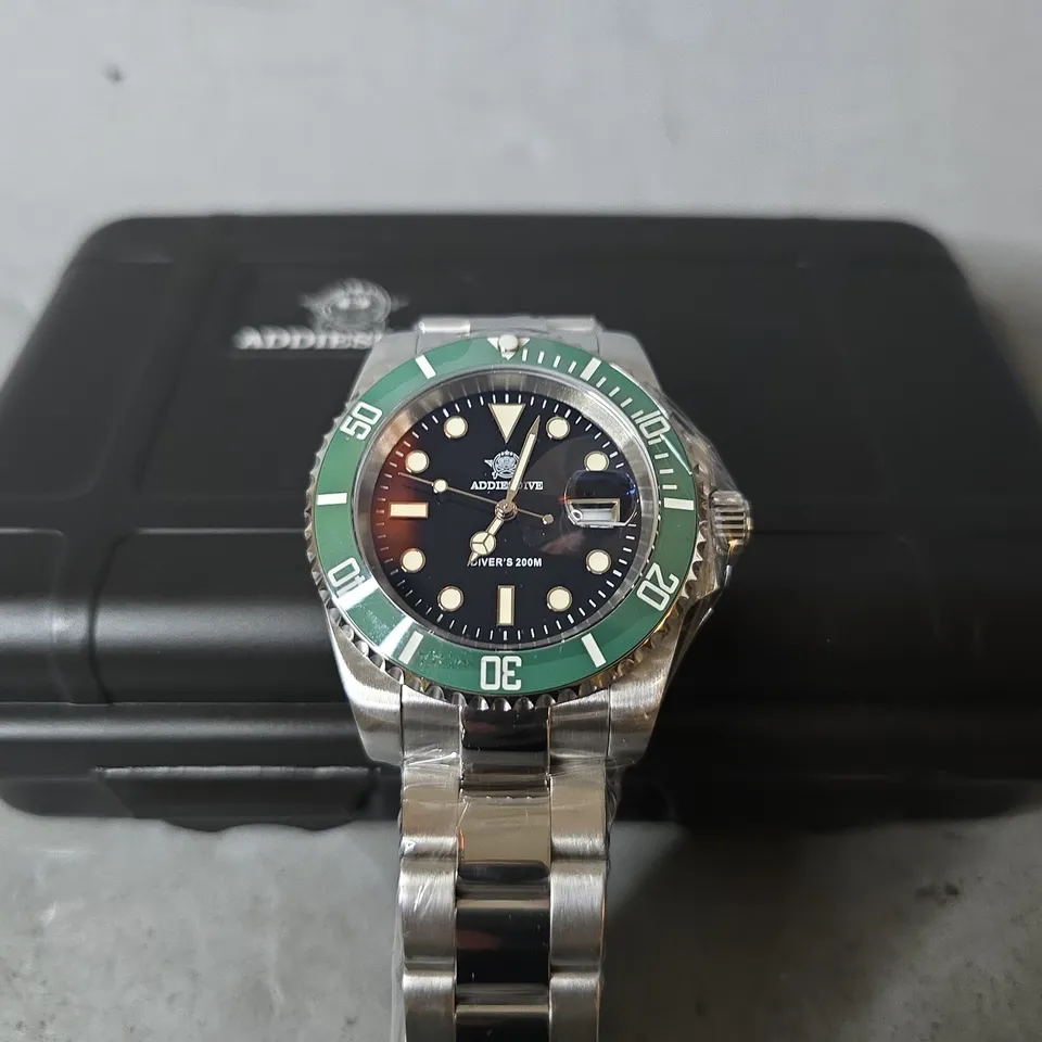 BOXED ADDIESDIVE GREEN BEZEL WATCH 