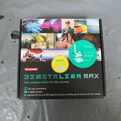 LOMOGRAPHY DIGITALIZA MAX FILM SCANNER KIT – BOXED
