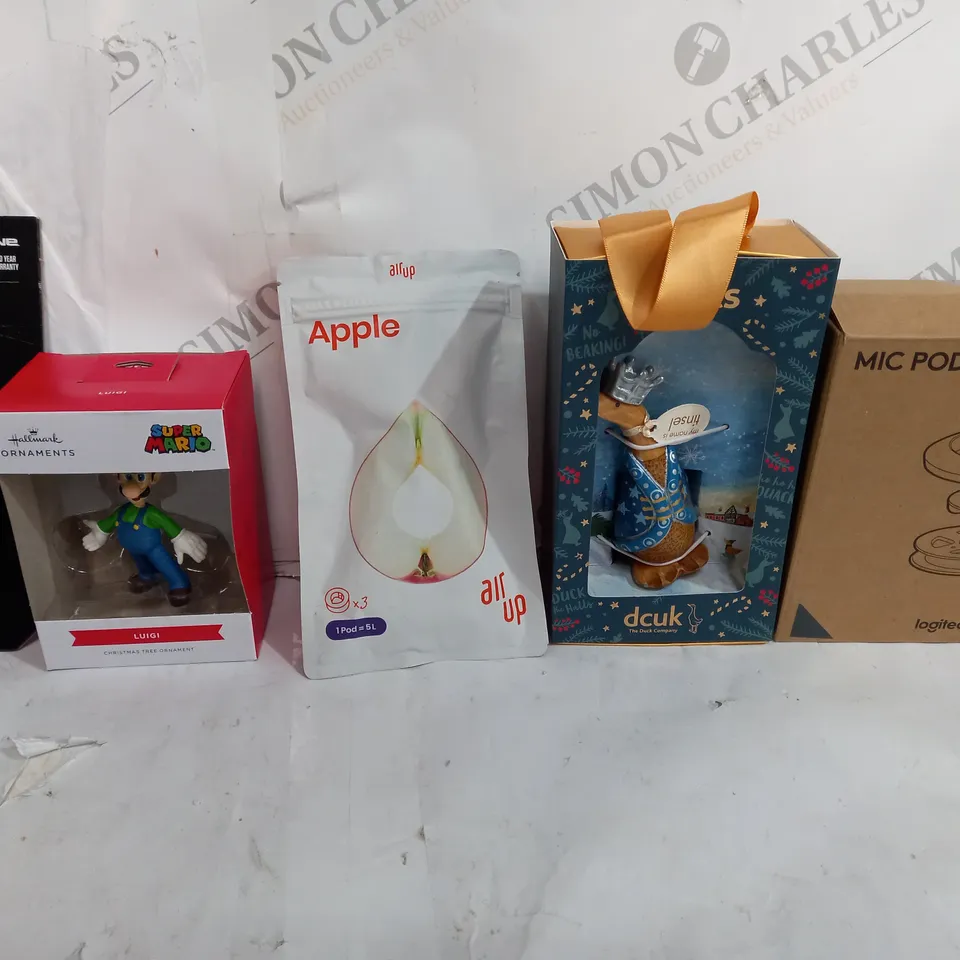BOX OF APPROXIMATELY 9ASSORTED ITEMS TO INCLUDE - AIR UP APPLE FLAVOUR - COOL LOCK - SUPER MARIO LUIGI ECT
