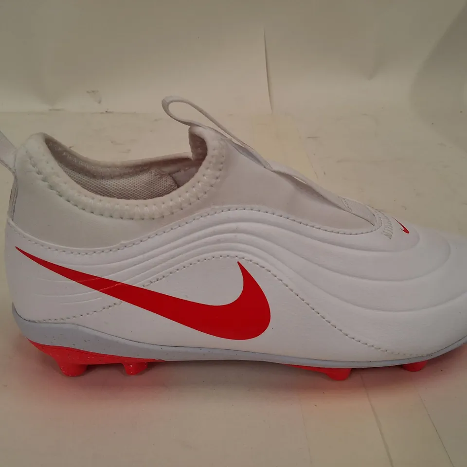 NIKE JUNIOR TIEMPO MAESTRO CLUB FLEX FG SOCCER CLEATS - UK 13