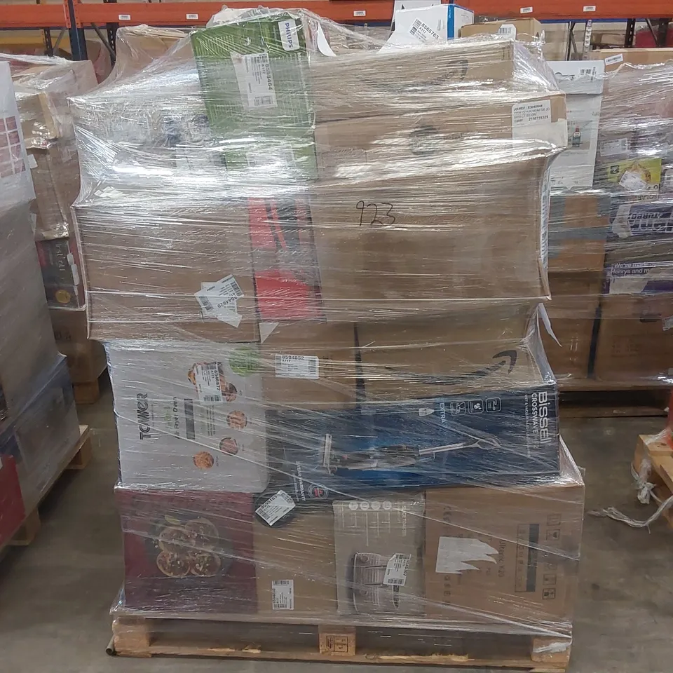 PALLET OF APPROXIMATELY 52 UNPROCESSED RAW RETURN HOUSEHOLD AND ELECTRICAL GOODS TO INCLUDE;