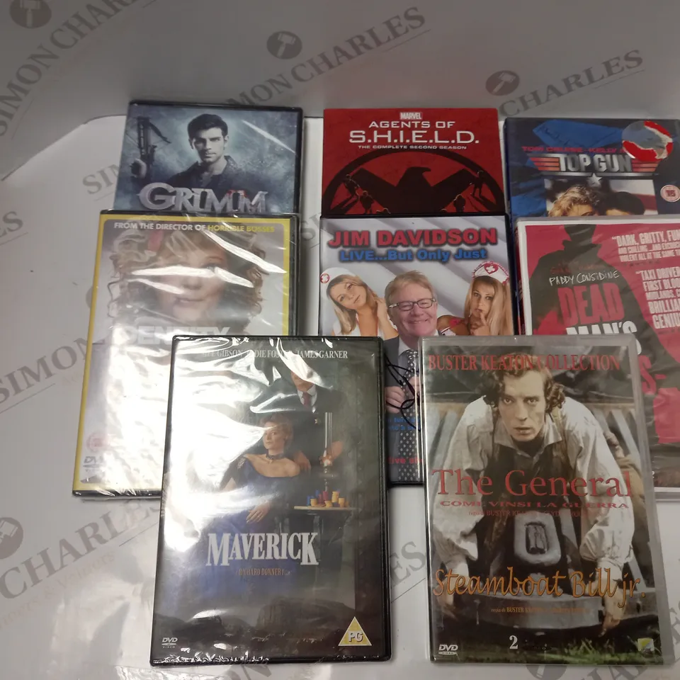 ASSORTMENT OF 8 BOXED DVDS TO INCLUDE TOP GUN, JIM DAVIDSON, MAVERICK, ETC