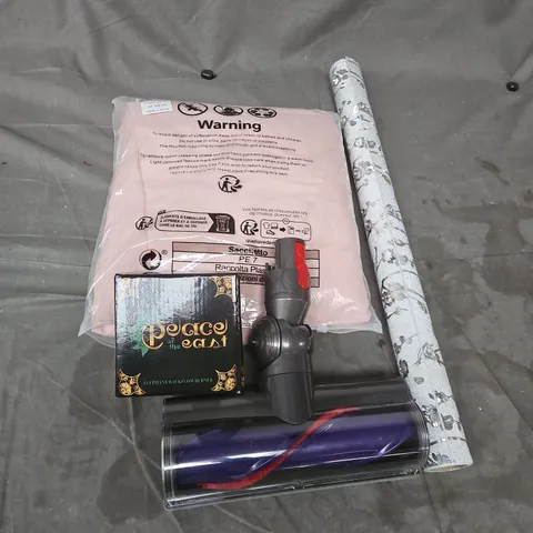 APPROXIMATELY 15 ASSORTED HOUSEHOLD PRODUCTS TO INCLUDE DUVET COVER SET, WALLPAPER, ELEPHANT BACKFLOW BURNER, ETC - COLLECTION ONLY