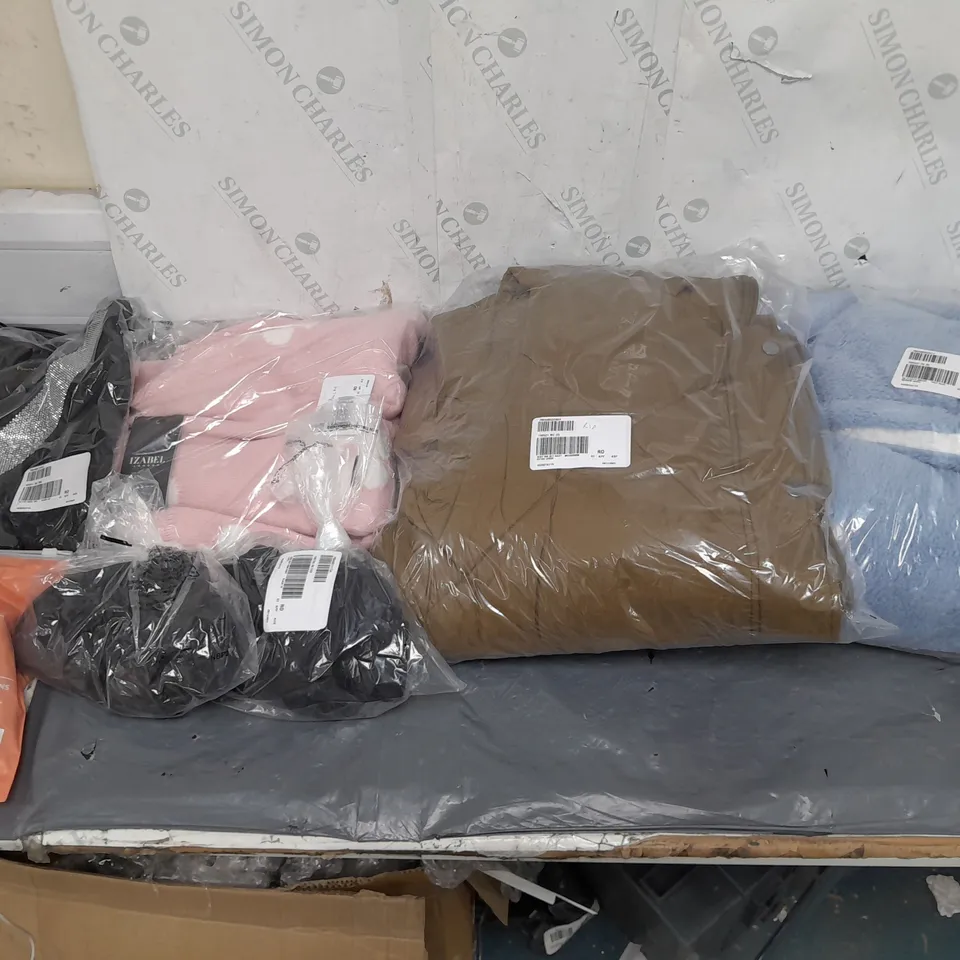 BOX OF APPROXIMATELY 10 ASSORTED BAGGED PIECES OF CLOTHING IN VARIOUS STYLES, SIZES, AND BRANDS 