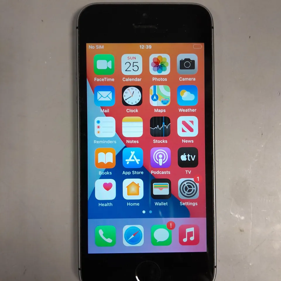APPLE IPHONE 5 SE SMARTPHONE 