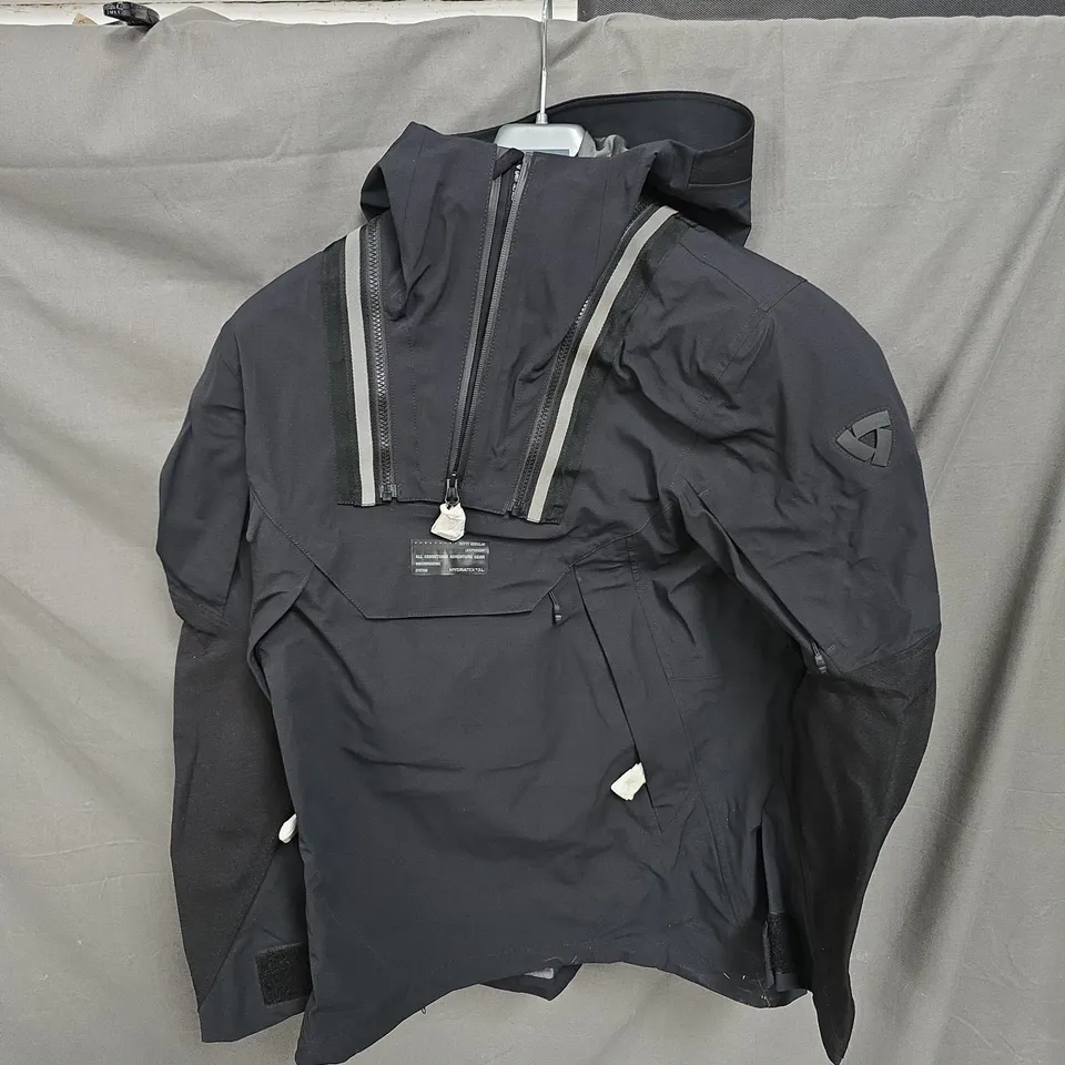 REV'IT SMOCK BLACKWATER 2 H20 JACKET IN BLACK SIZE M