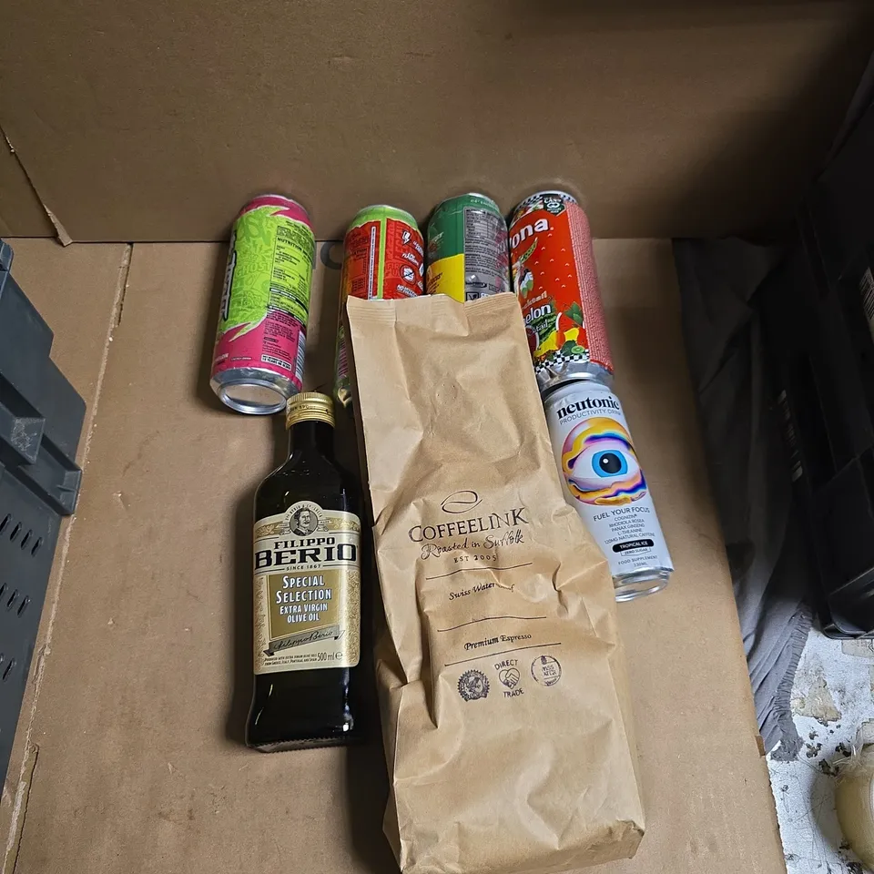 A TOTE OF VARIABLE DRINNKS TO INCLUDE COFFEINK COFFEE PUOCH.