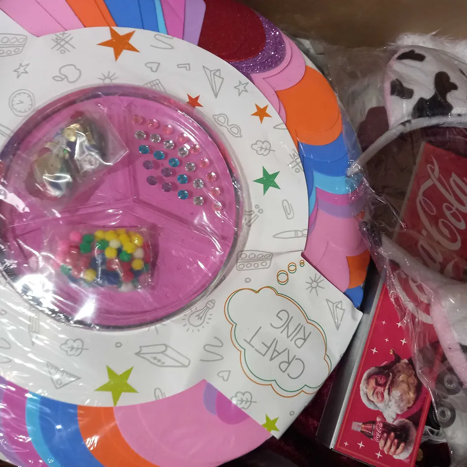 BOX OF APPROXIMATELY 10 ASSORTED TOYS AND GAMES TO INCLUDE BIC FELT PENS, RAINBOW PLUSH TOY, MY JUNGLE SOFT BOOK, ETC