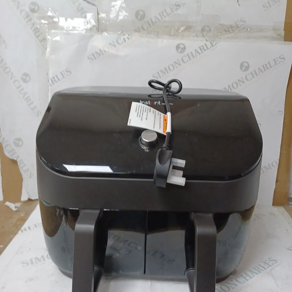 BOXED INSTANT VORTEX 8 IN 1 DUAL AIR FRYER 7.6