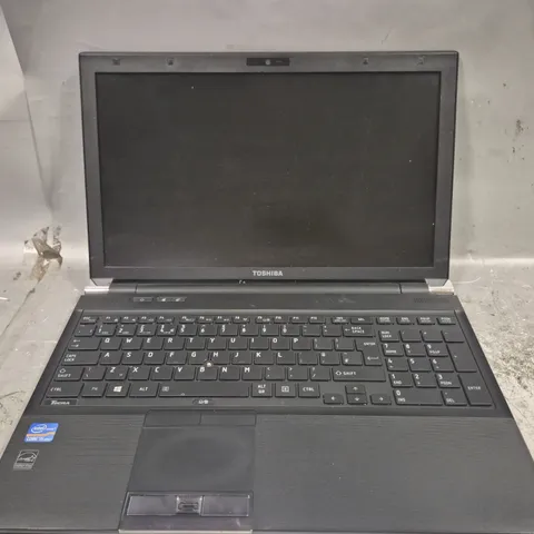 TOSHIBA TECRA R950-1EN LAPTOP 