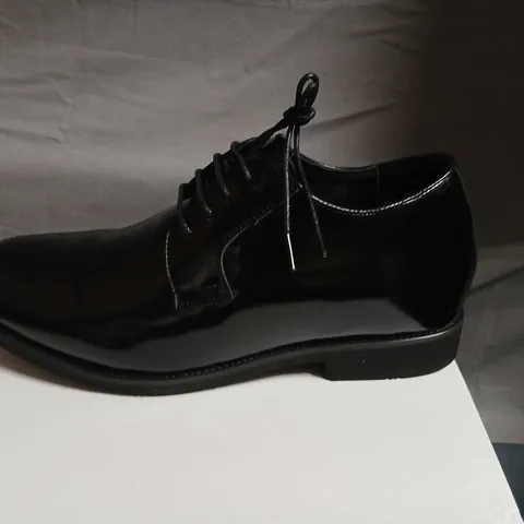 CONZURI MONACO BLACK PATENT LEATHER DRESS SHOES, UK 7 (US 8, EU 41)