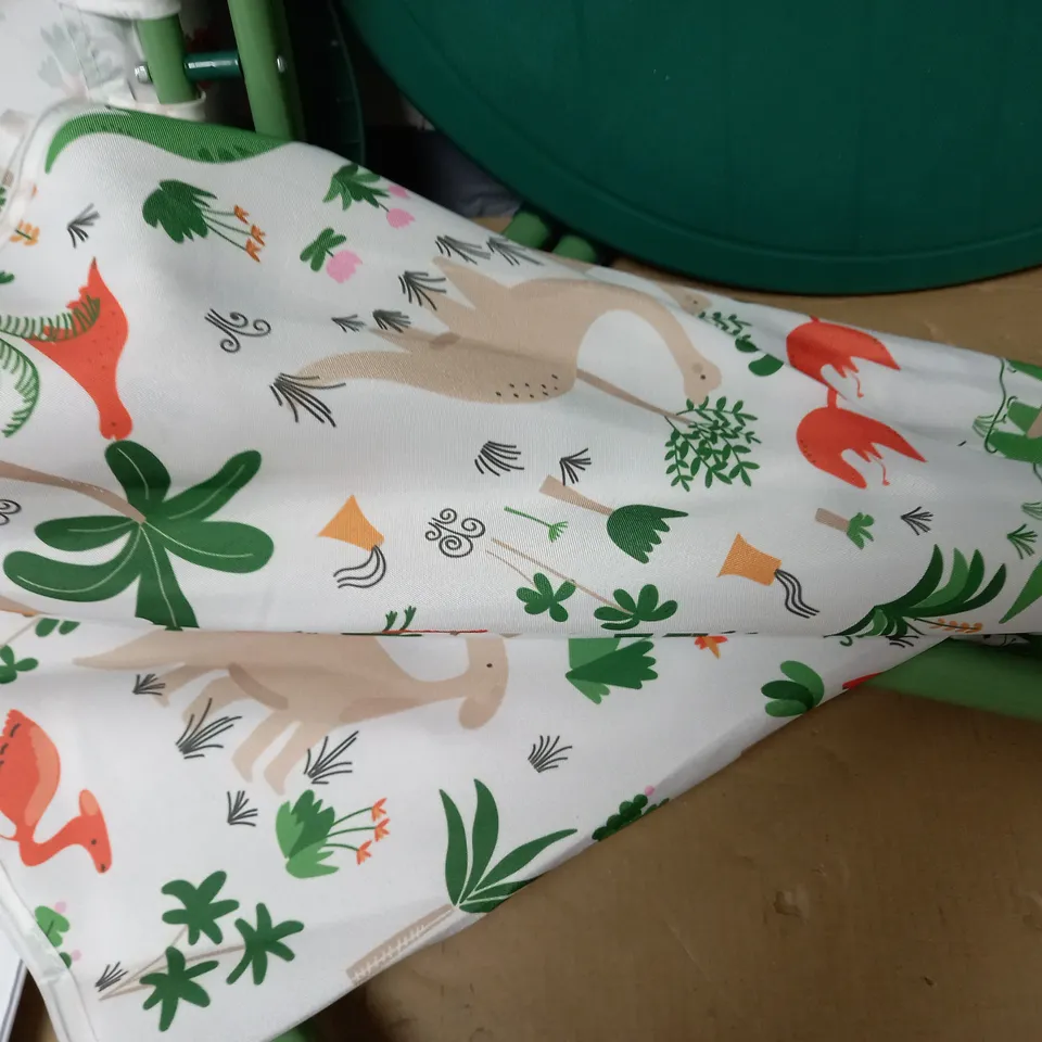 KIDS DINOSAUR THEMED PATIO SET