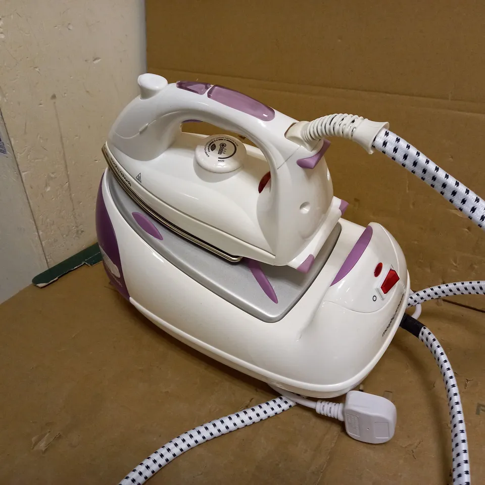 MORPHY RICHARDS JET STEAM GENERATOR IRON PINK/WHITE