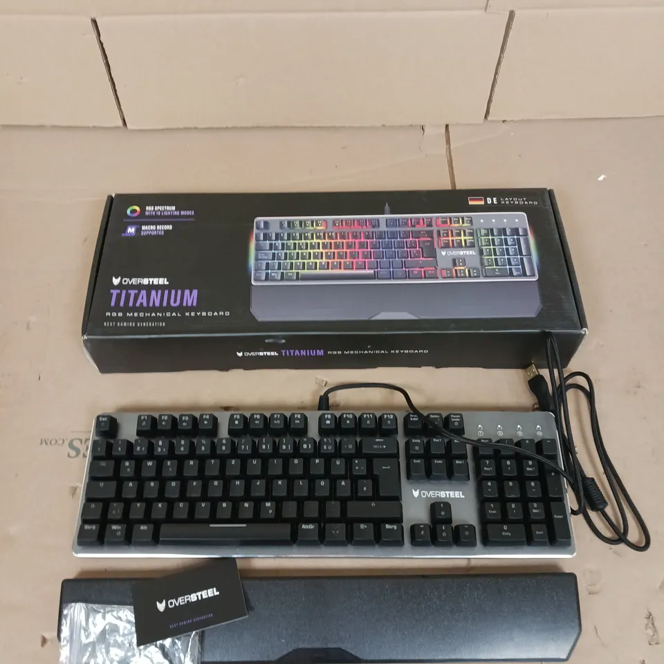 BOXED OVERSTEEL TITANIUM RGB MECHANICAL KEYBOARD GERMAN LAYOUT