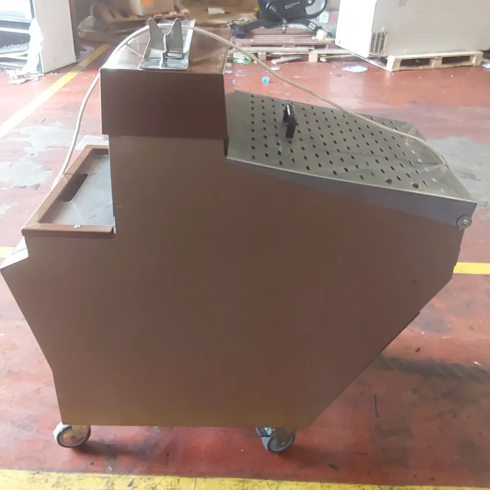 COMMERCIAL BREAD SLICER