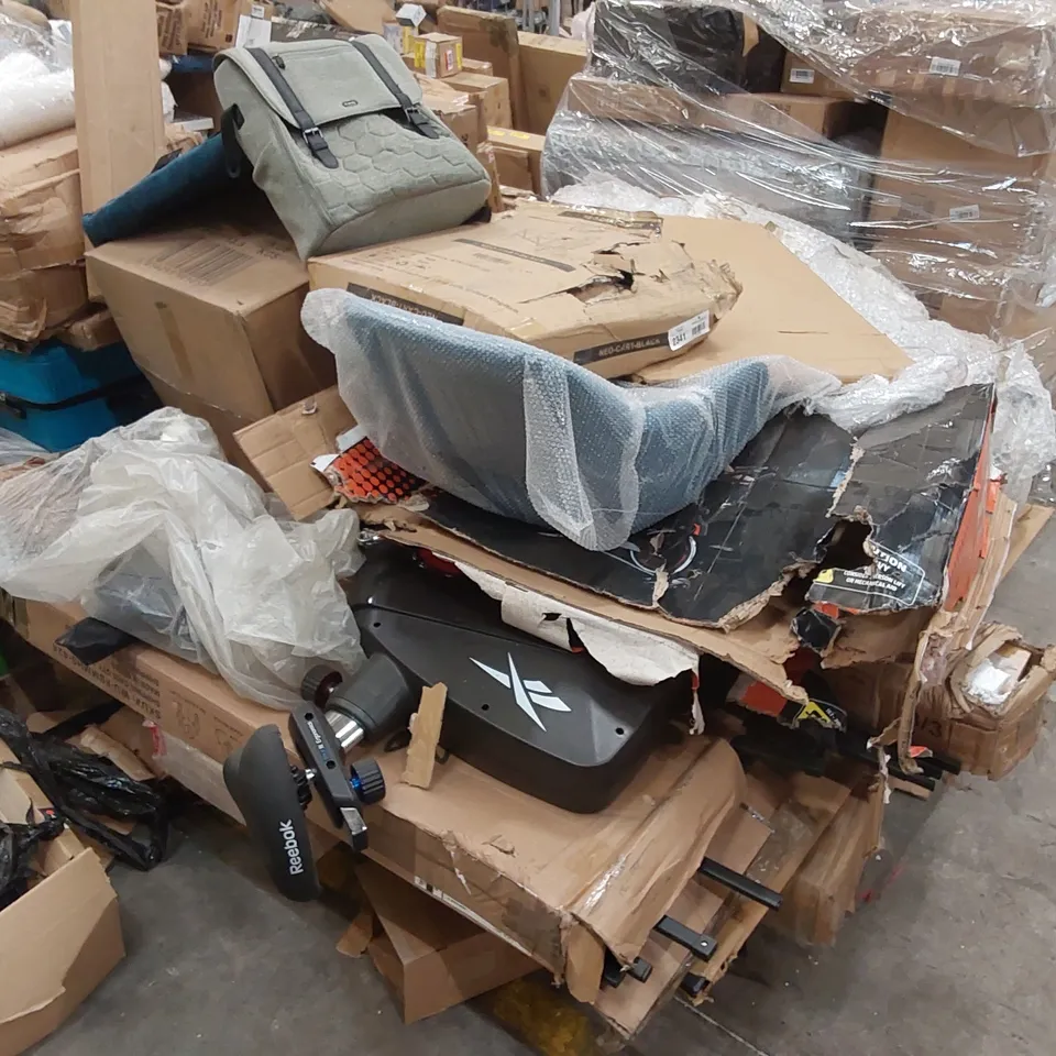 PALLET OF ASSORTED CONSUMER PRODUCTS/FURNITURE PARTS 