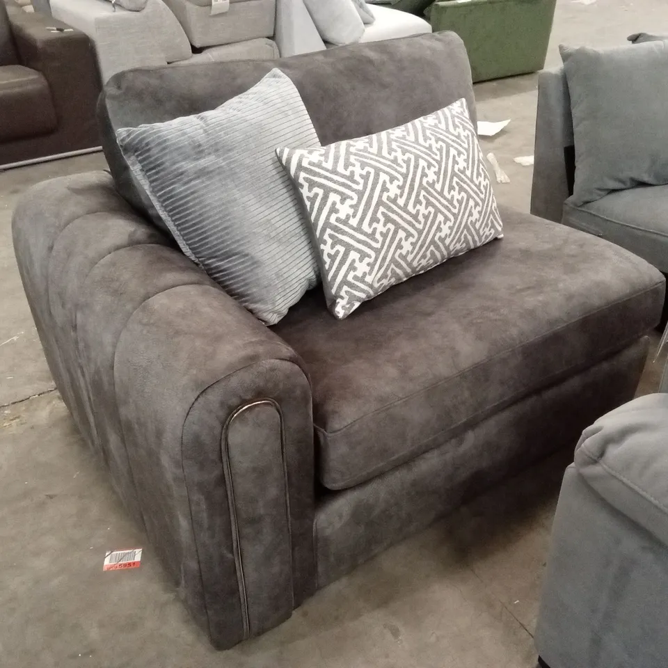 APPROX 5 x ASSORTED DESIGNER INCOMPLETE SOFA PARTS